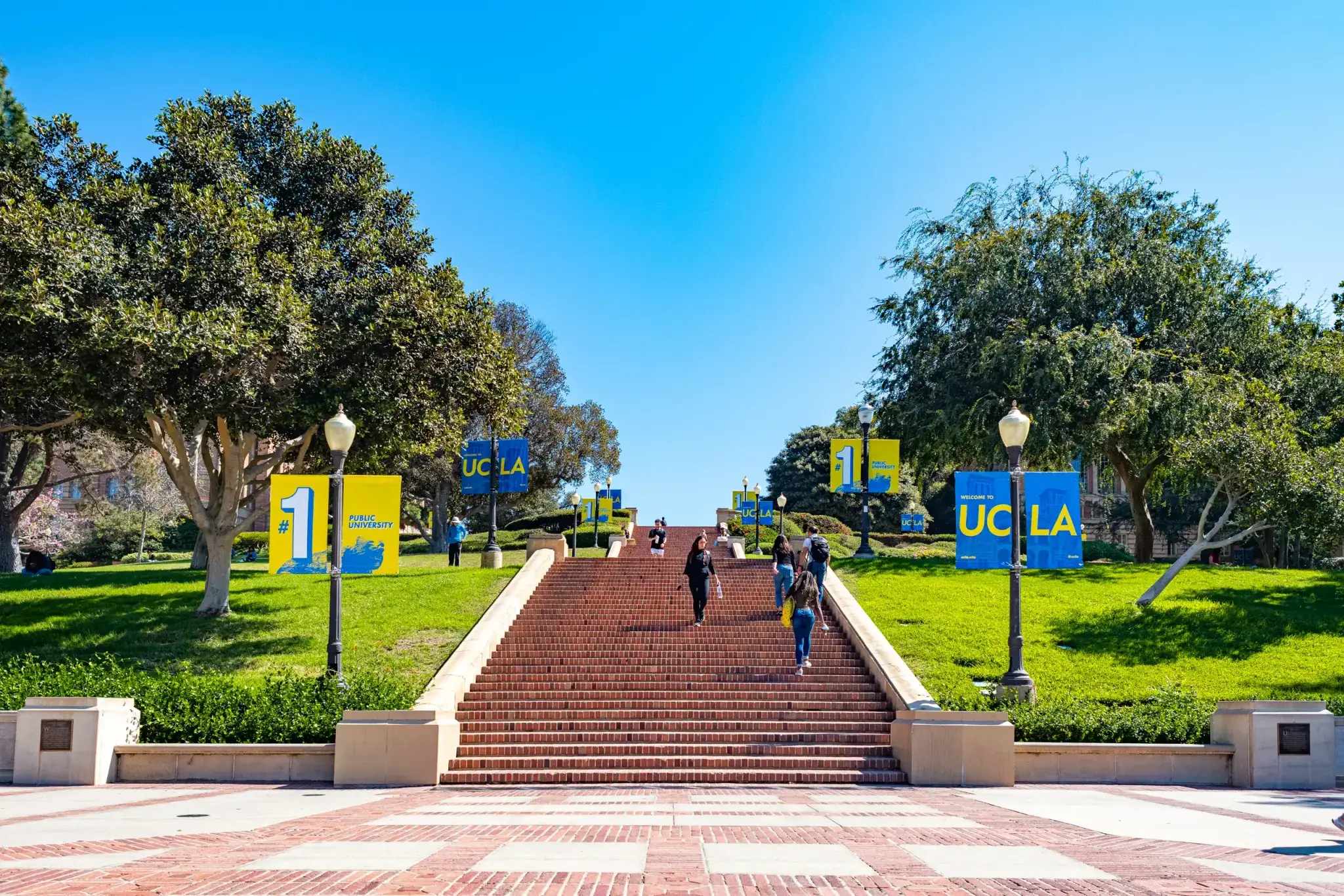 ucla health entrance stairs